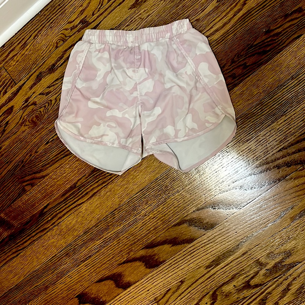 Camouflage, pink shorts